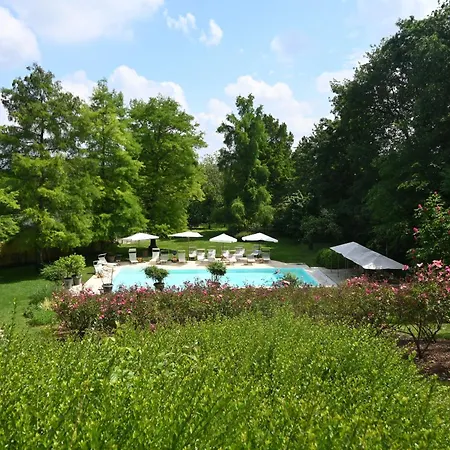 Bed & Breakfast Casino Di Pragatto 4*