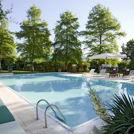 Casino Di Pragatto Bed & Breakfast