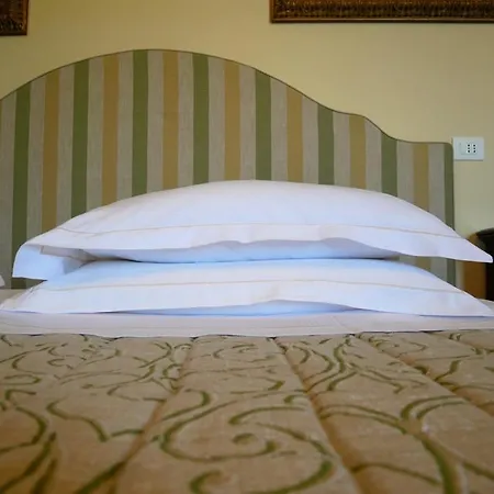 Casino Di Pragatto Bed & Breakfast *