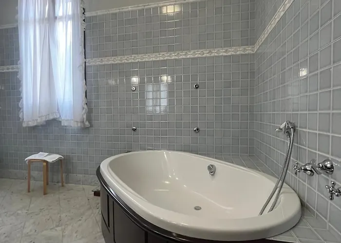 Casino Di Pragatto Bed & Breakfast 4*