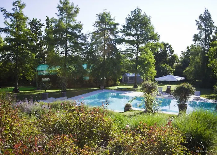 Bed & Breakfast Casino Di Pragatto 4*